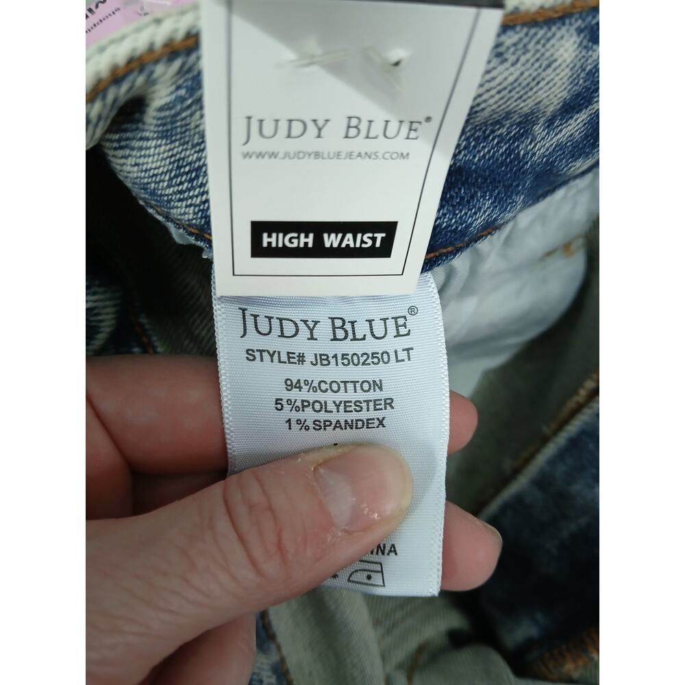 Judy Blue HW Mineral Wash Destroy Boyfriend Shorts - Picture 8 of 8